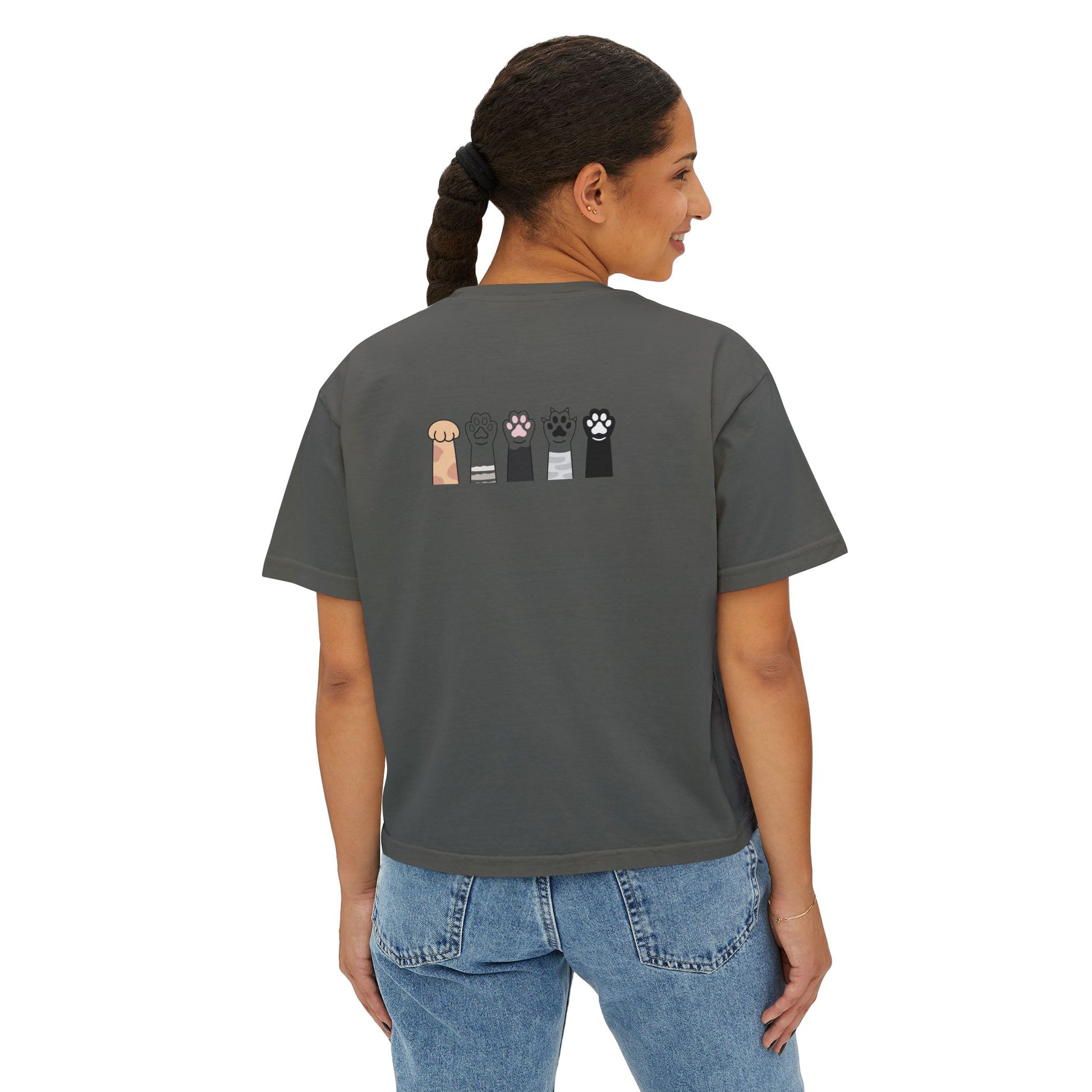 Cat_Mom_Tee_Back_Pepper woman one