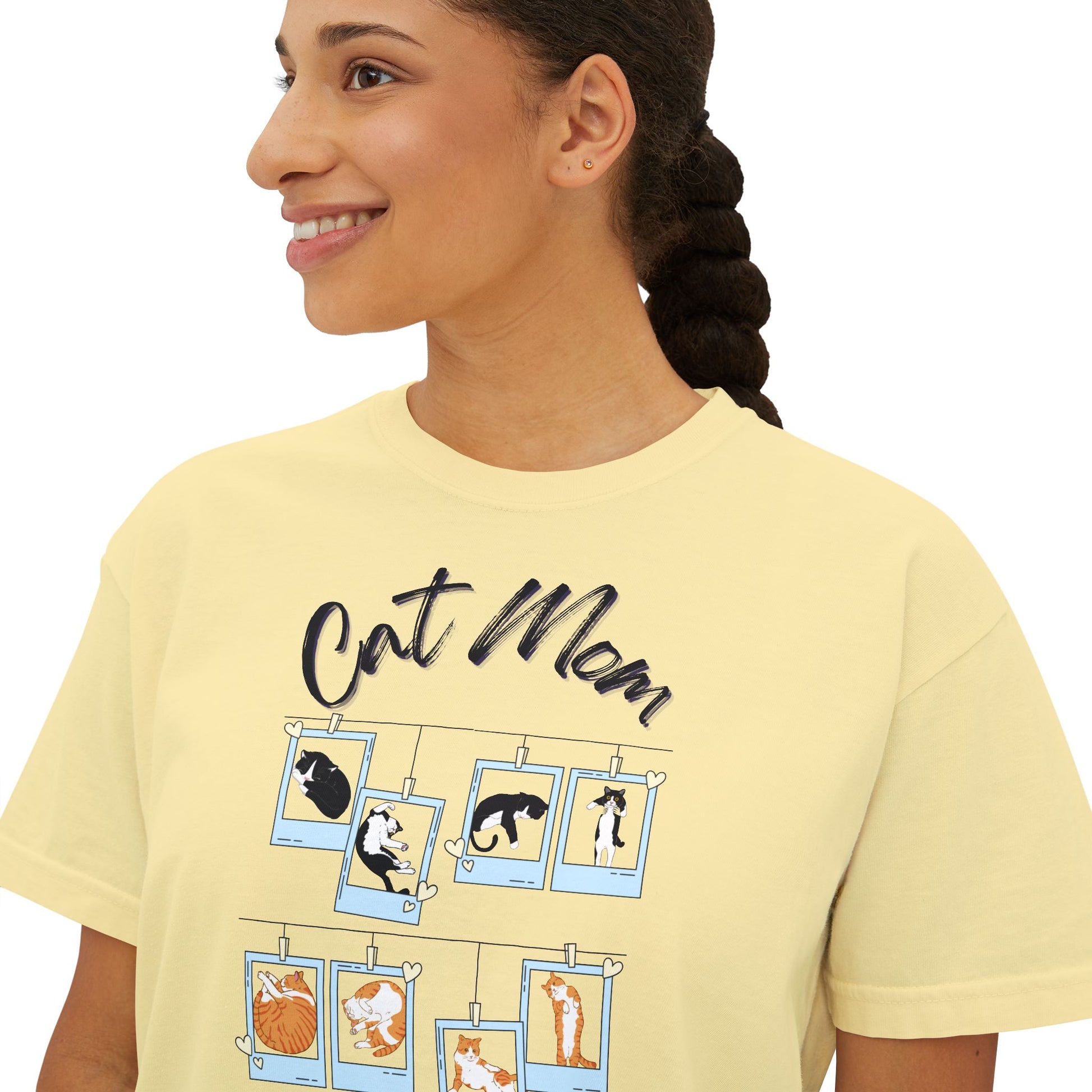 Cat_Mom_Tee side_Butter woman one