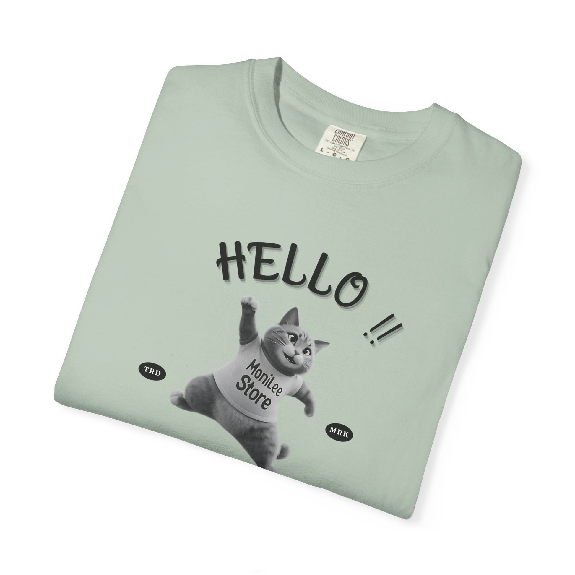 Moni Lee Cat Folded. Bay short sleeved Tee.