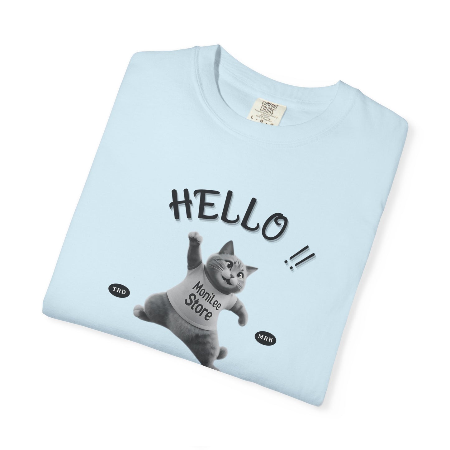 Moni Lee Cat Folded. Chambray short sleeved Tee.
