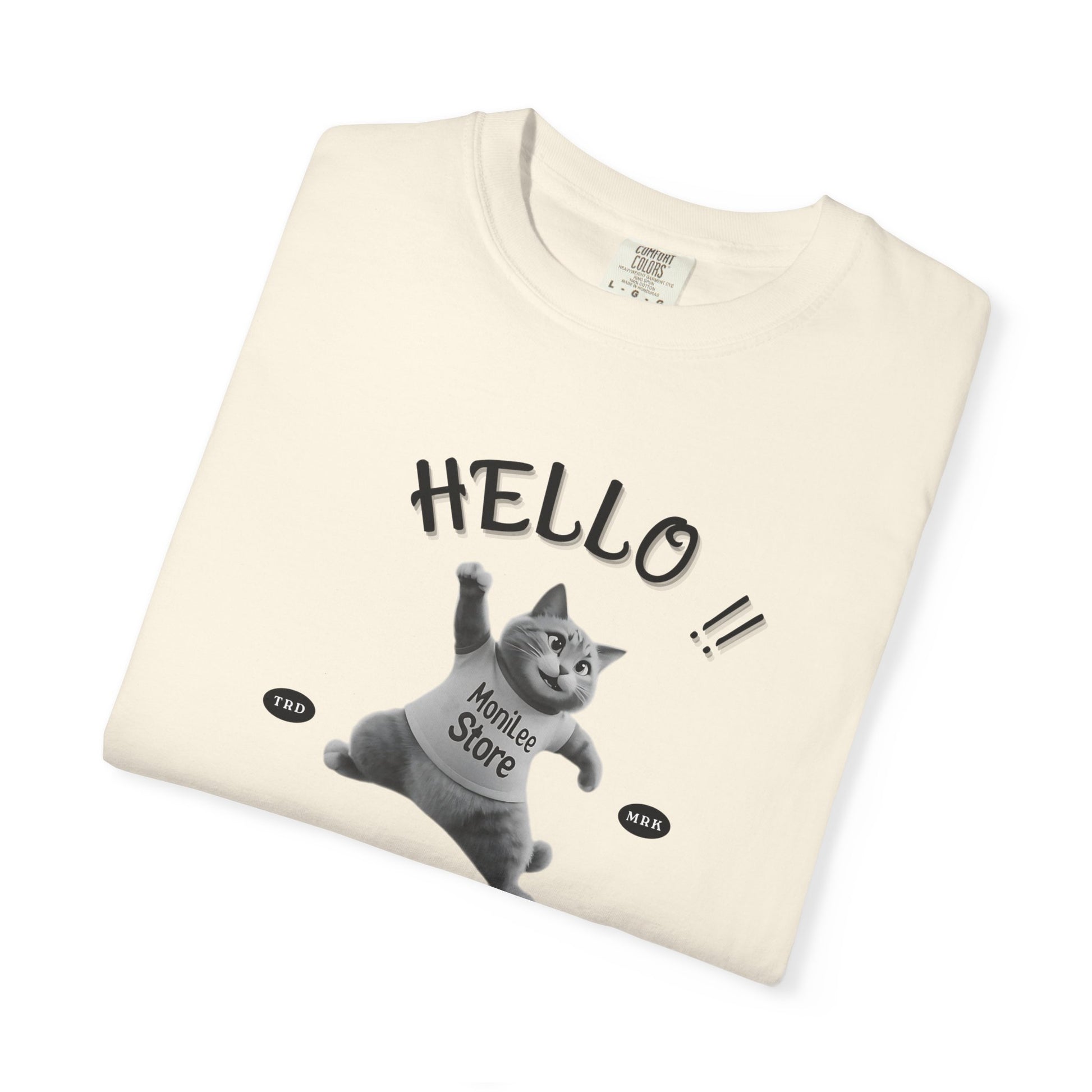 Moni Lee Cat Folded. Ivory short sleeved Tee.