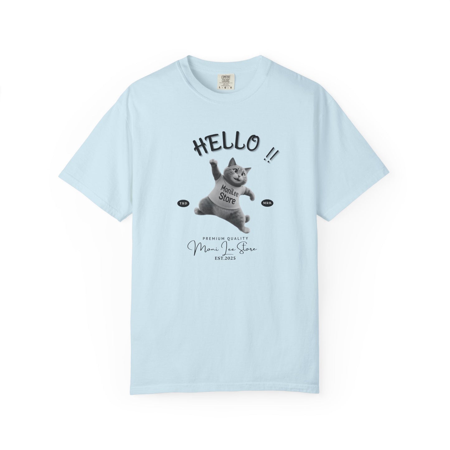 Moni Lee Cat printed on the front. Chambray short sleeved Tee.
